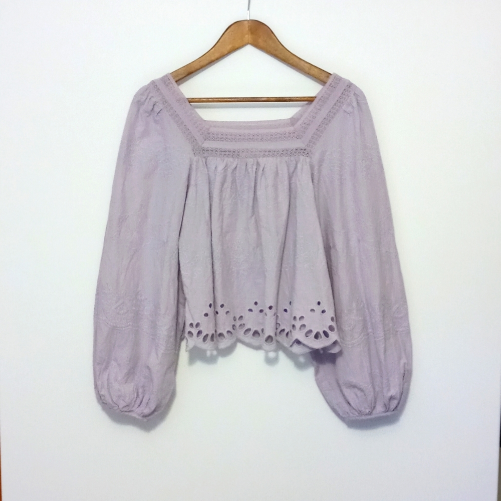 NWT size M lavendar purple 100% cotton square neckline, lace, balloon sleeve top